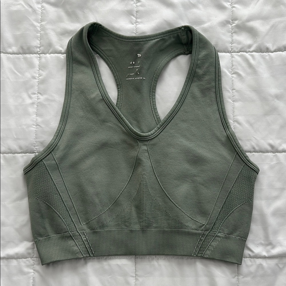 💚 Army Green Abel Sports Bra